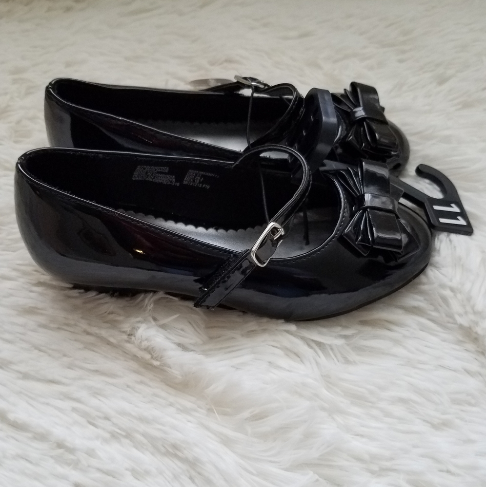 Beautiful Girls Black Dress Shoes